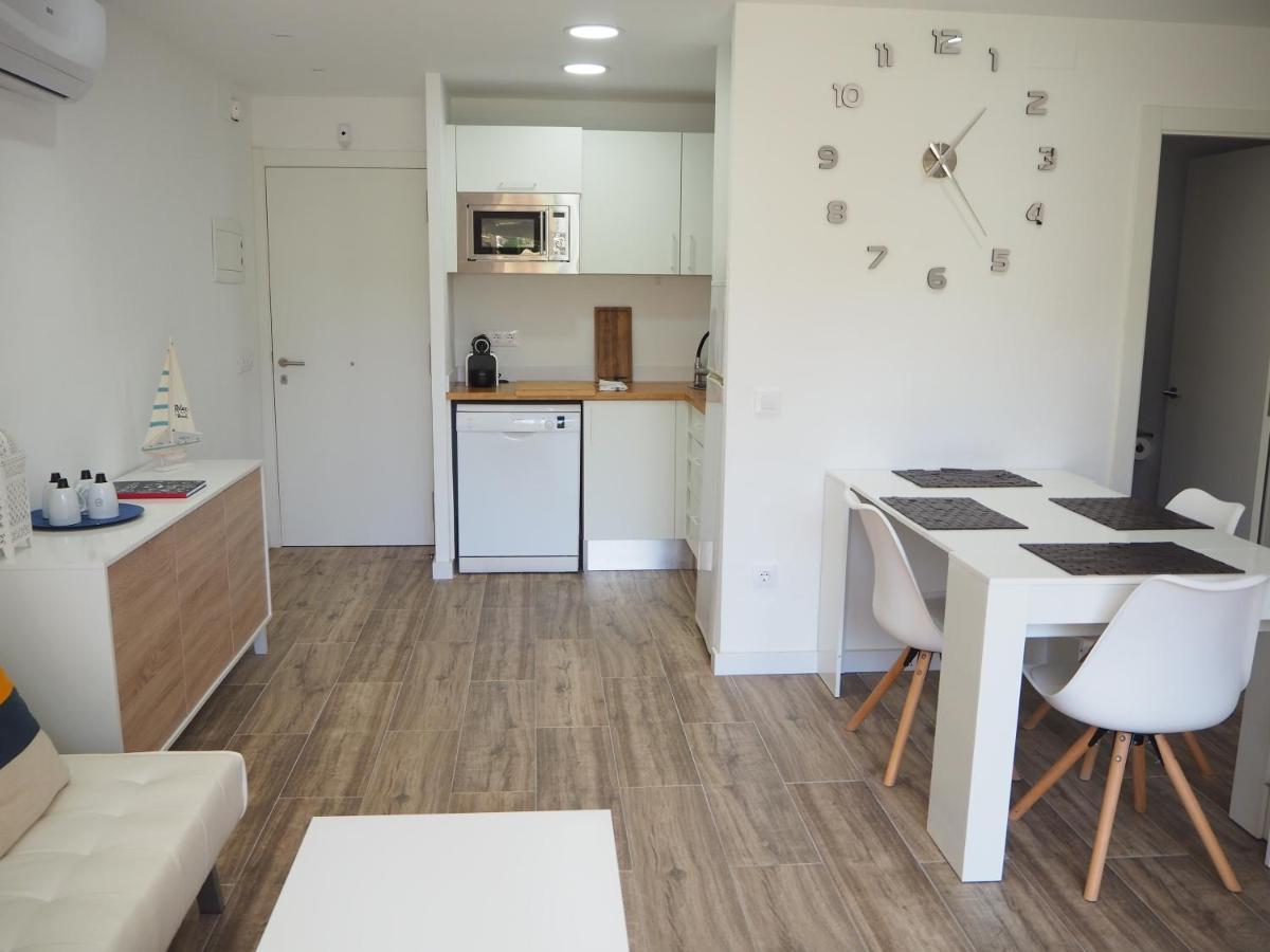 Apartament Amb Piscina I Aparcament - Baixos Amb Jardinet Калелья-де-Палафружель Экстерьер фото