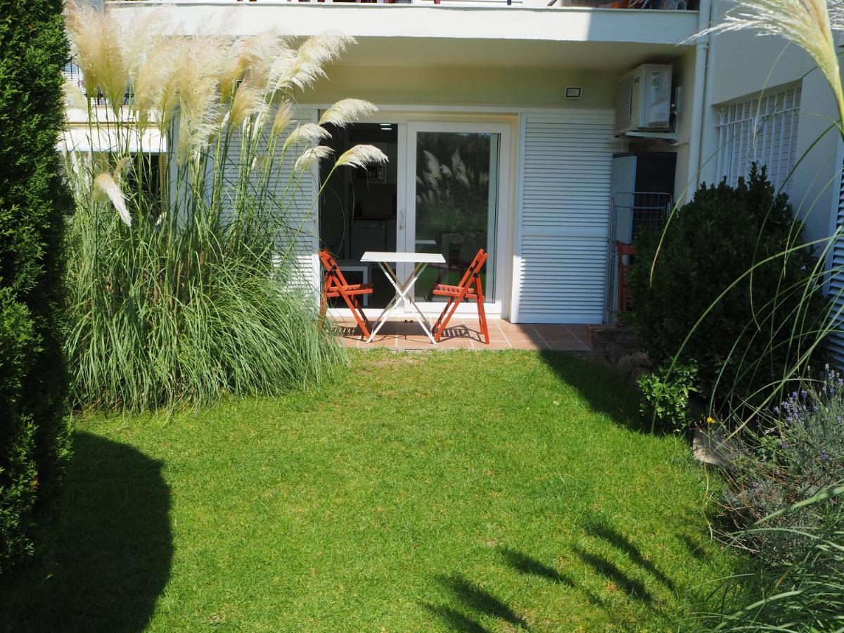 Apartament Amb Piscina I Aparcament - Baixos Amb Jardinet Калелья-де-Палафружель Экстерьер фото